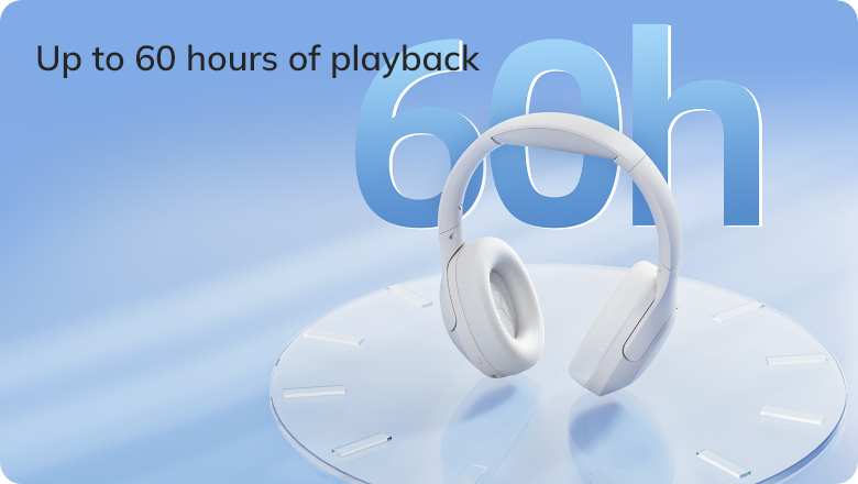 Casque blanc Over-Ear avec jusqu'à 60 heures d'autonomie sur fond bleu.
