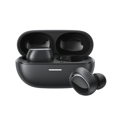 Écouteurs True Wireless QCY MeloBuds A30 en noir, étui de chargement ouvert avec un écouteur à côté
